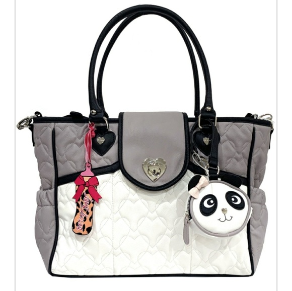 Betsey Johnson Handbags - 🆕 Betsey Johnson Quilted Heart Diaper Bag